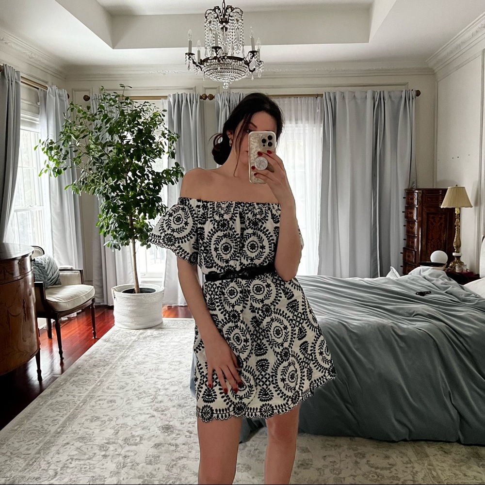 Entro Mini Dress